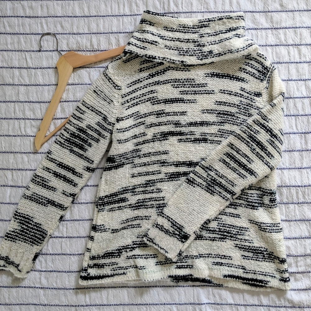 Kensie Turtleneck Sweater